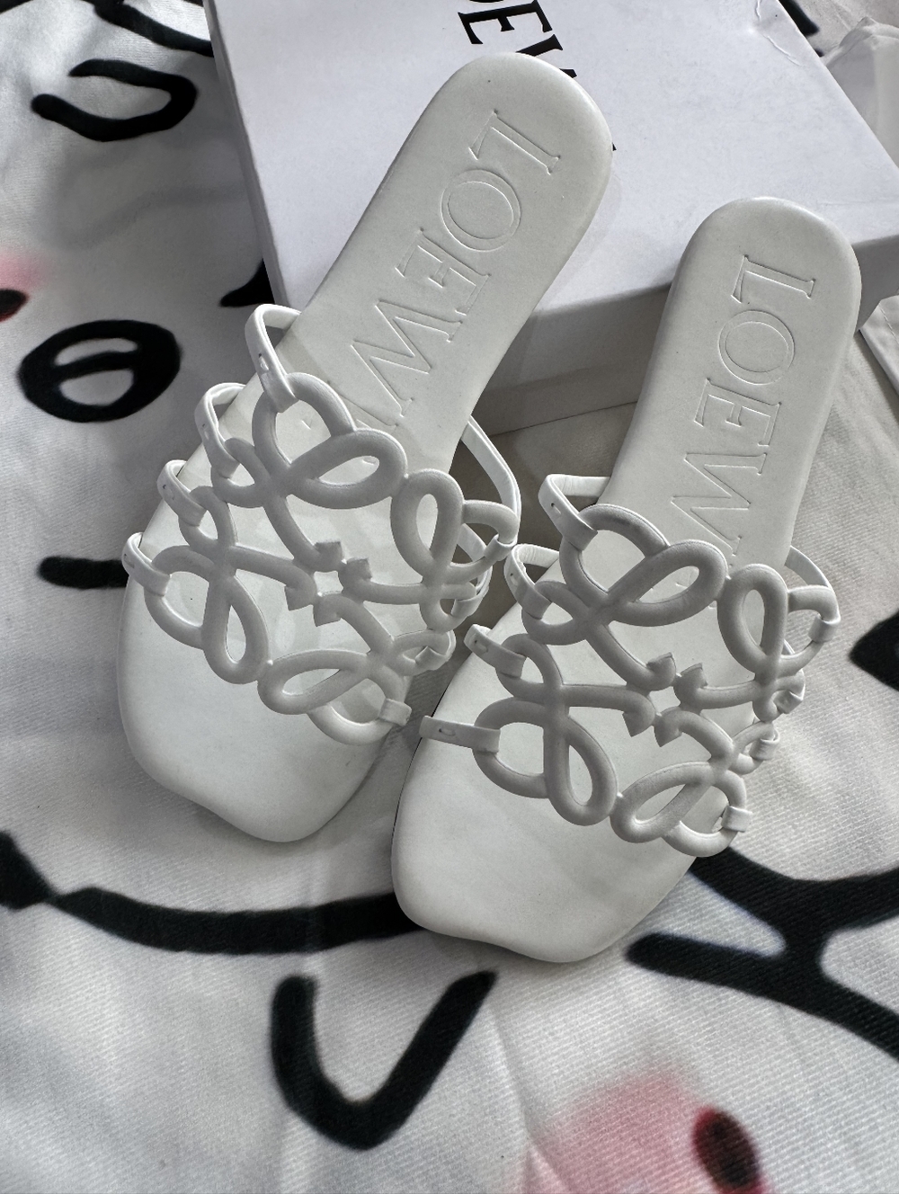 Loewe Anagram White Cut-Out Square-Toe Slides - Picture 7 of 8